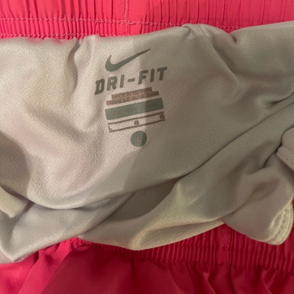 Nike shorts, Child’s large - Picture 3 of 3